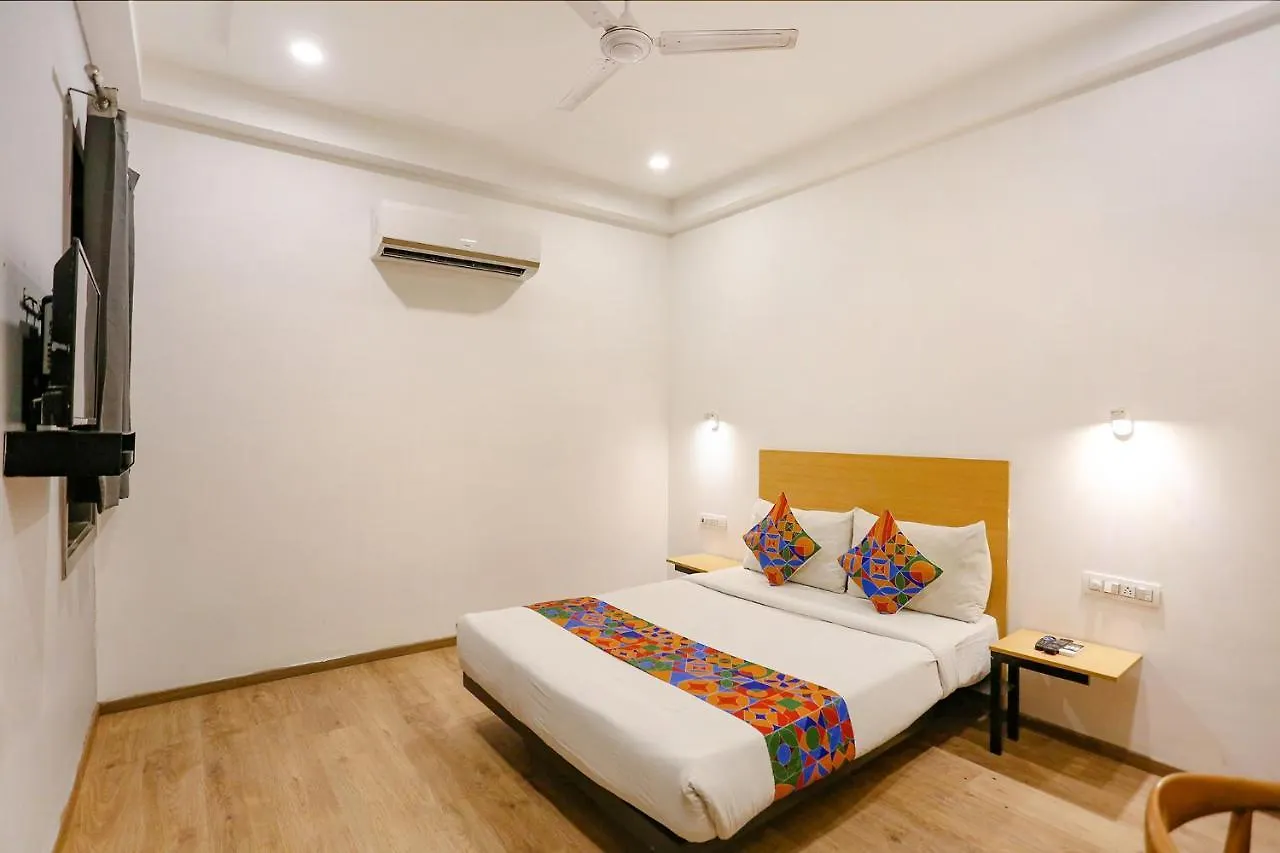 Fabhotel Roseman Delhi  Hotel Delhi (National Capital Territory of India)
