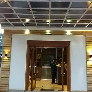 premier-tourist-home.kerala-hotels.net/